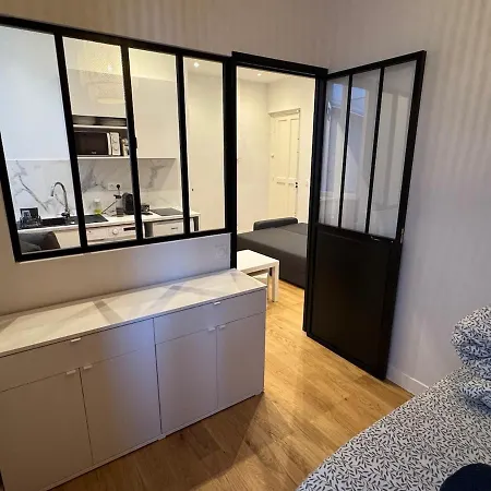 Apartment Modern And Cozy - 4 People *